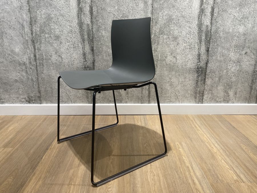 Stuhl Catifa 46